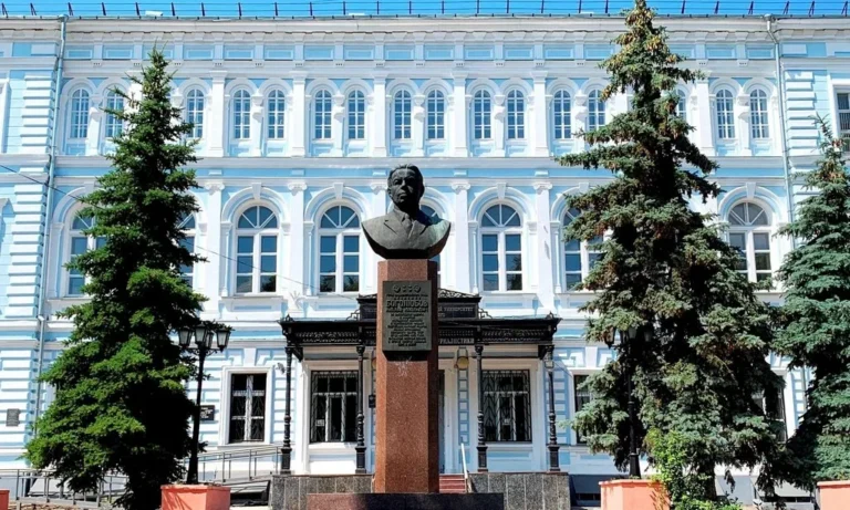 Top 10 ngành học tốt nhất tại Đại học nghiên cứu Nizhny Novgorod mang tên Lobachevsky