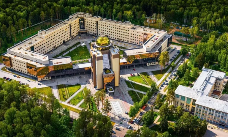 Top 10 ngành học tốt nhất tại Đại học Quốc gia Novosibirsk